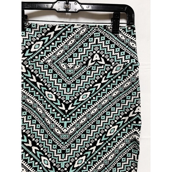 BLT) Charlotte Russe Skirt Women’s Size Medium Blue White Print Short Mini - Picture 6 of 9